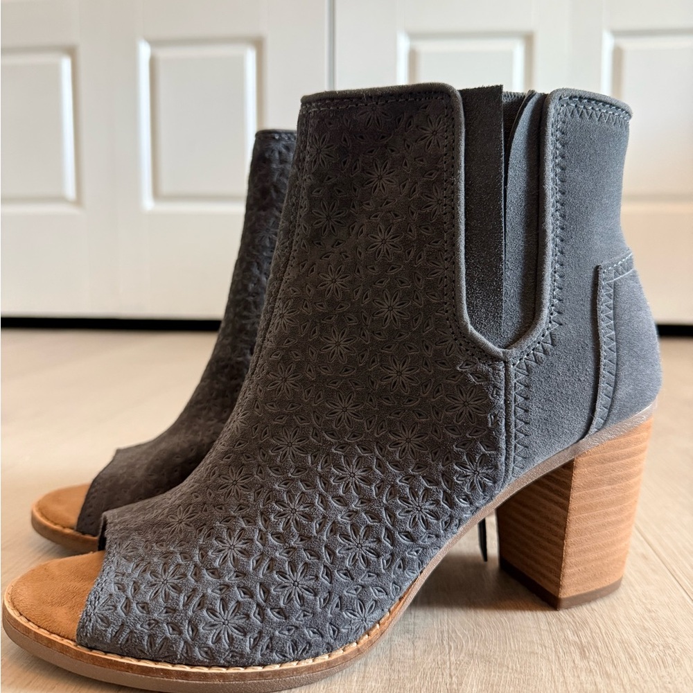 Toms Gray Floral Ankle Booties